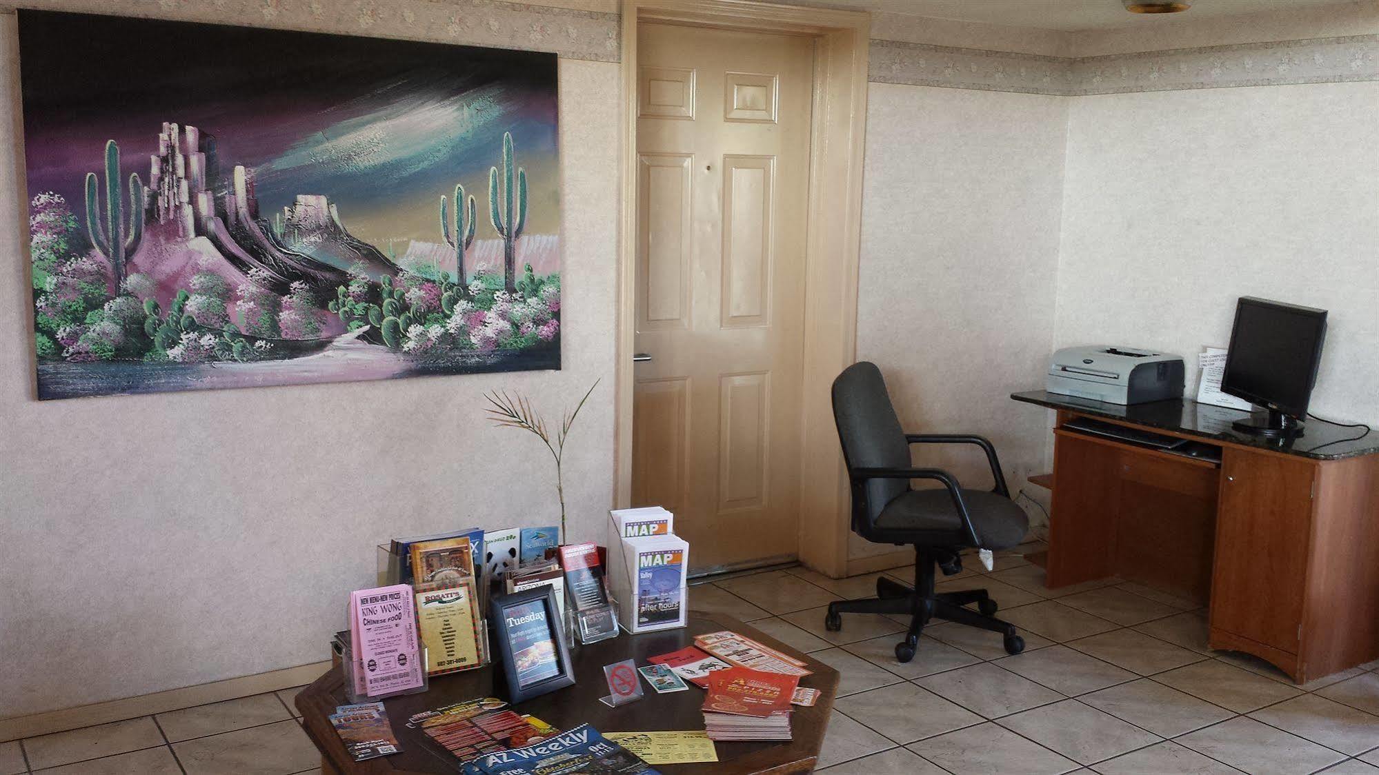 Howard Johnson By Wyndham Phoenix Airport/Downtown Area Bagian luar foto